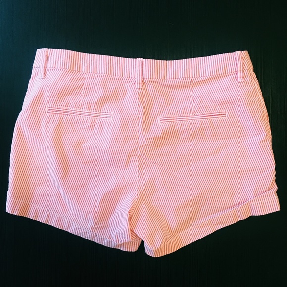 Old Navy Everyday Shorts - Picture 3 of 3